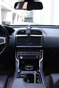 Jaguar XEL
