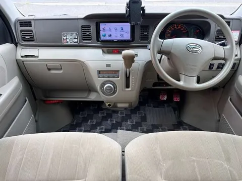 Daihatsu Atrai Wagon
