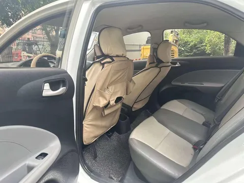 Kia Pegas