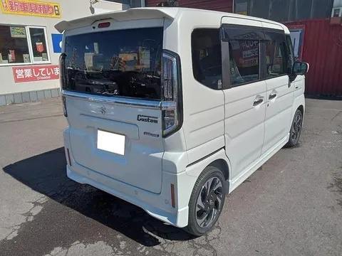 Suzuki Spacia Custom
