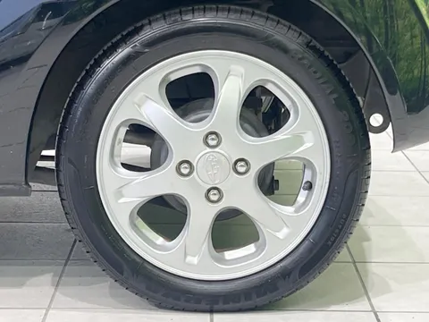 Subaru R1