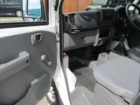 Nissan Clipper