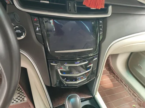 Cadillac XTS