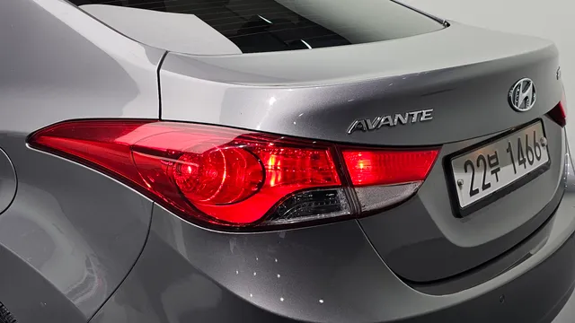 Hyundai Elantra (Avante)