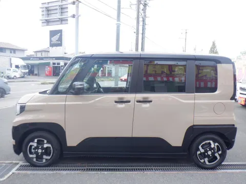 Mitsubishi Delica Mini