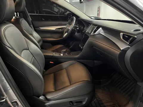 Infiniti QX50