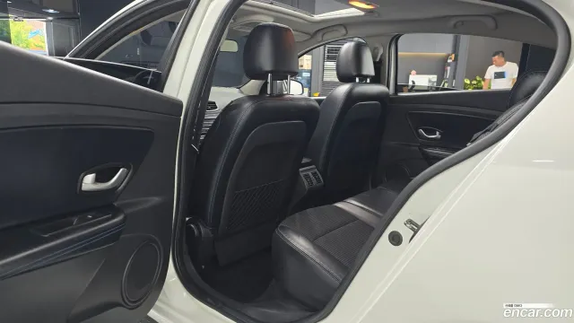 Renault SM3