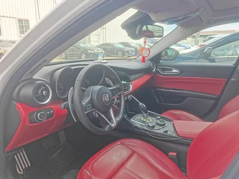 Alfa Romeo Giulia