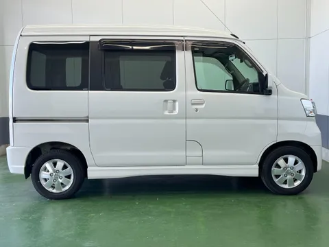 Daihatsu Atrai Wagon