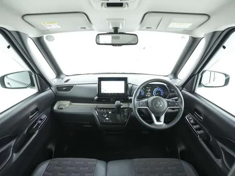 Mitsubishi Delica Mini