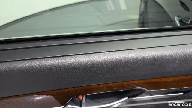 Genesis G90 (EQ900)