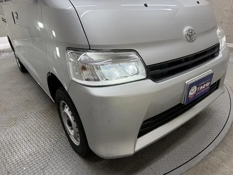 Toyota TownAce Van