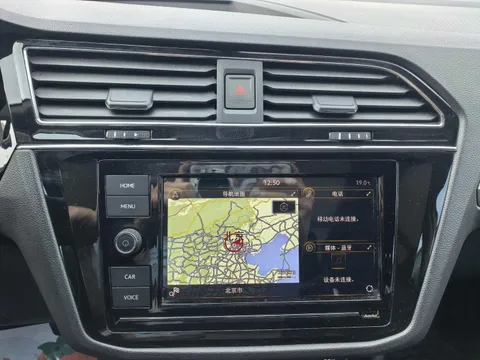 Volkswagen Tiguan L