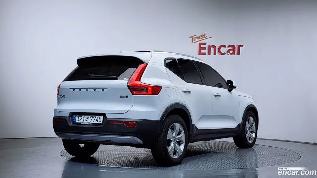Volvo XC40