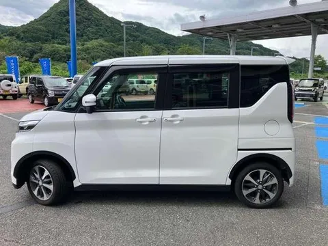 Mitsubishi eK X Space