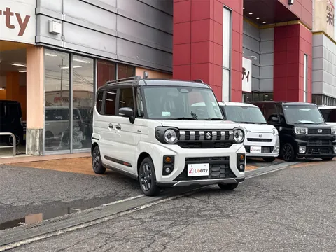 Suzuki Spacia