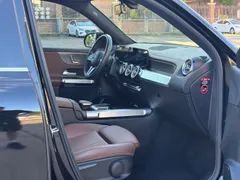 Mercedes-Benz Mercedes-Benz GLB