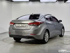 Hyundai Elantra (Avante)