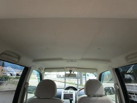 Nissan Otti
