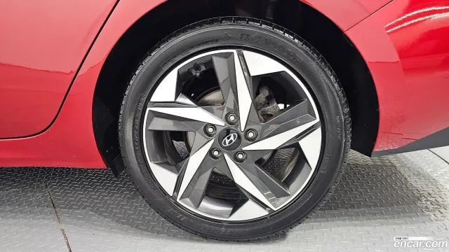 Hyundai Elantra (Avante)