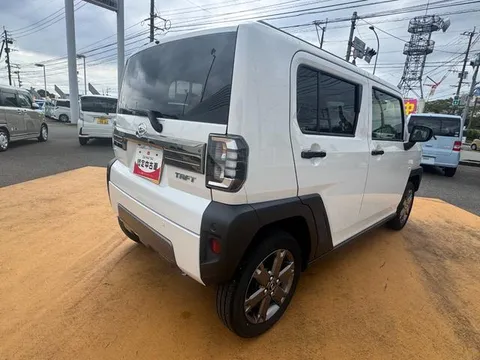 Daihatsu Taft
