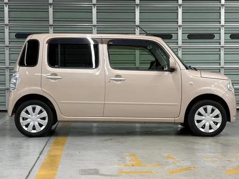 Daihatsu Mira Cocoa