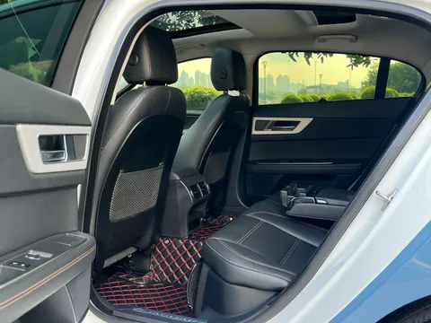 Jaguar XEL