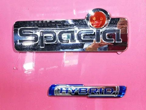 Suzuki Spacia