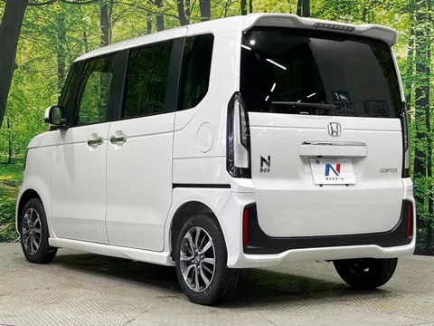 Honda N-BOX Custom