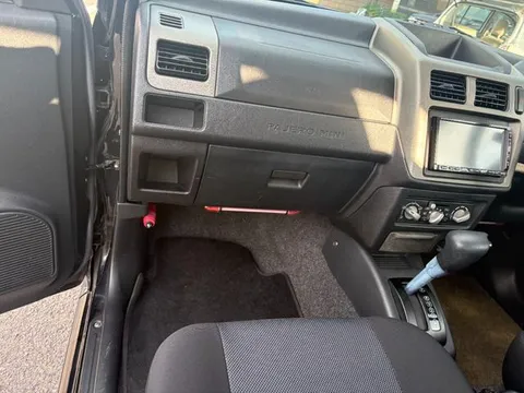 Mitsubishi Pajero Mini