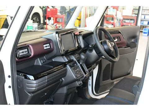 Suzuki Spacia Custom