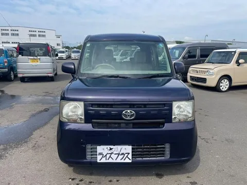 Toyota Pixis Space