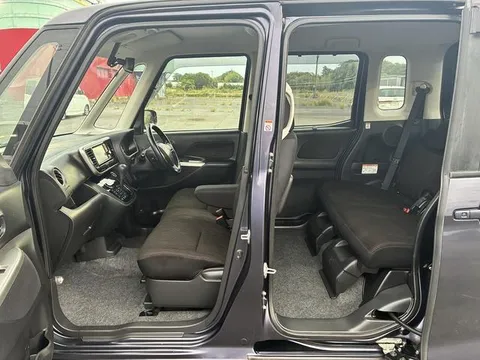 Mitsubishi eK Space Custom