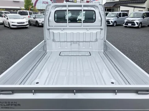 Nissan Clipper Truck