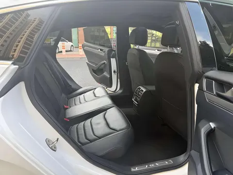 Volkswagen CC
