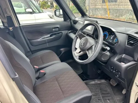 Mitsubishi eK X Space