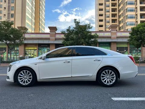 Cadillac XTS