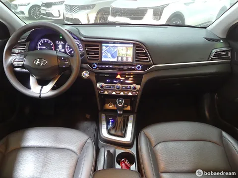 Hyundai Elantra (Avante)