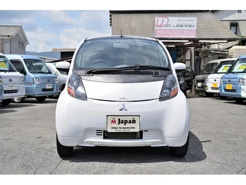 Mitsubishi I