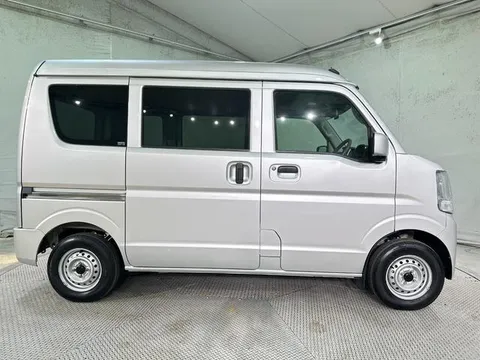 Nissan Clipper
