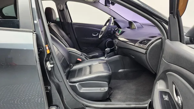 Renault SM3