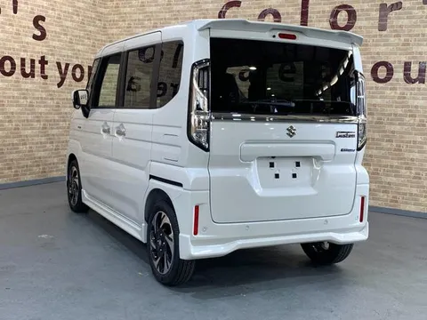 Suzuki Spacia Custom