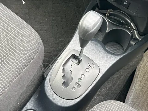 Toyota Yaris (Vitz)