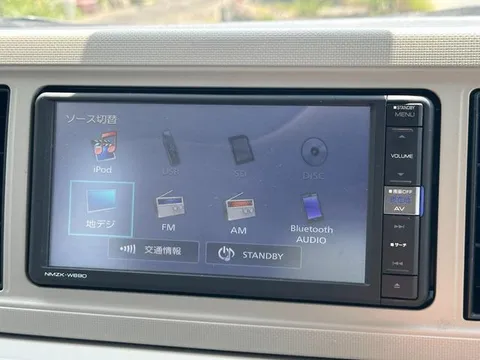 Daihatsu Mira Tocot