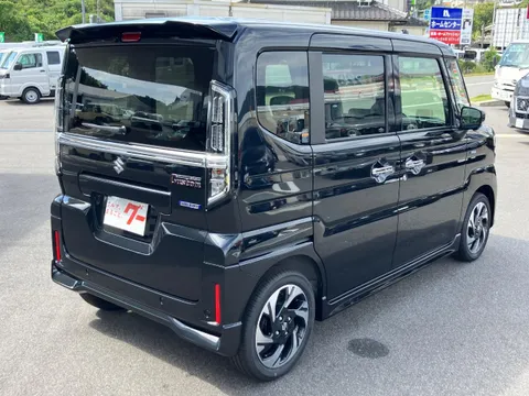 Suzuki Spacia Custom