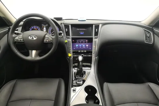 Infiniti Q50L