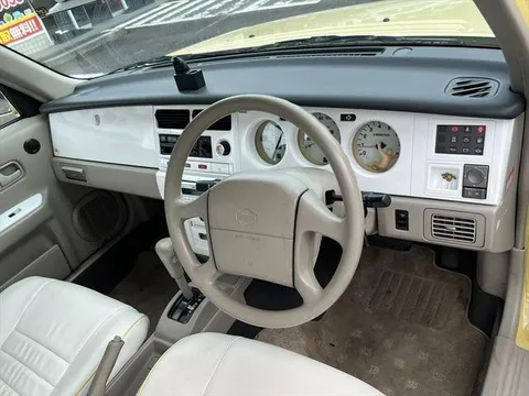 Nissan Rasheen
