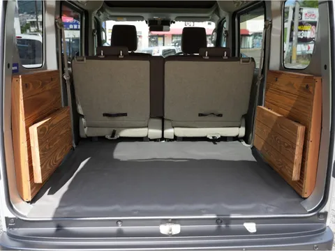 Mitsubishi Minicab Van