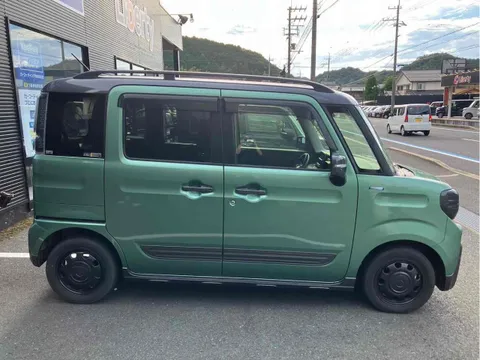 Suzuki Spacia Gear