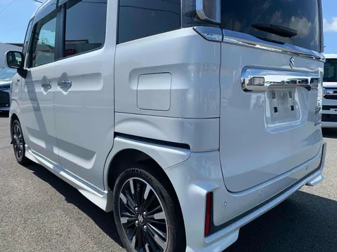 Suzuki Spacia Custom